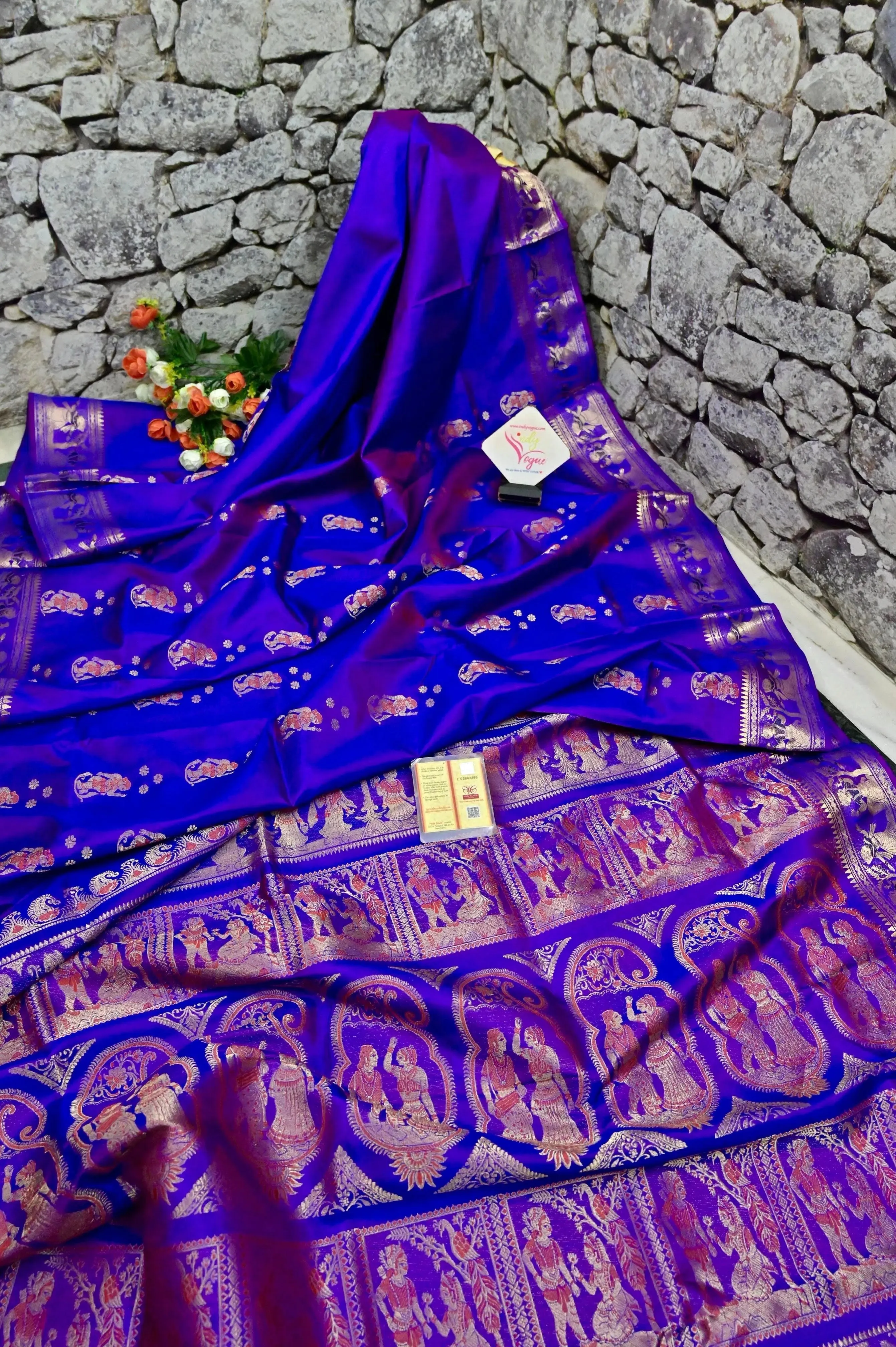 Blue and Magenta Dual Tone Pure Swarnachuri Silk Saree with Golden Zari and Meenakari Butta Work