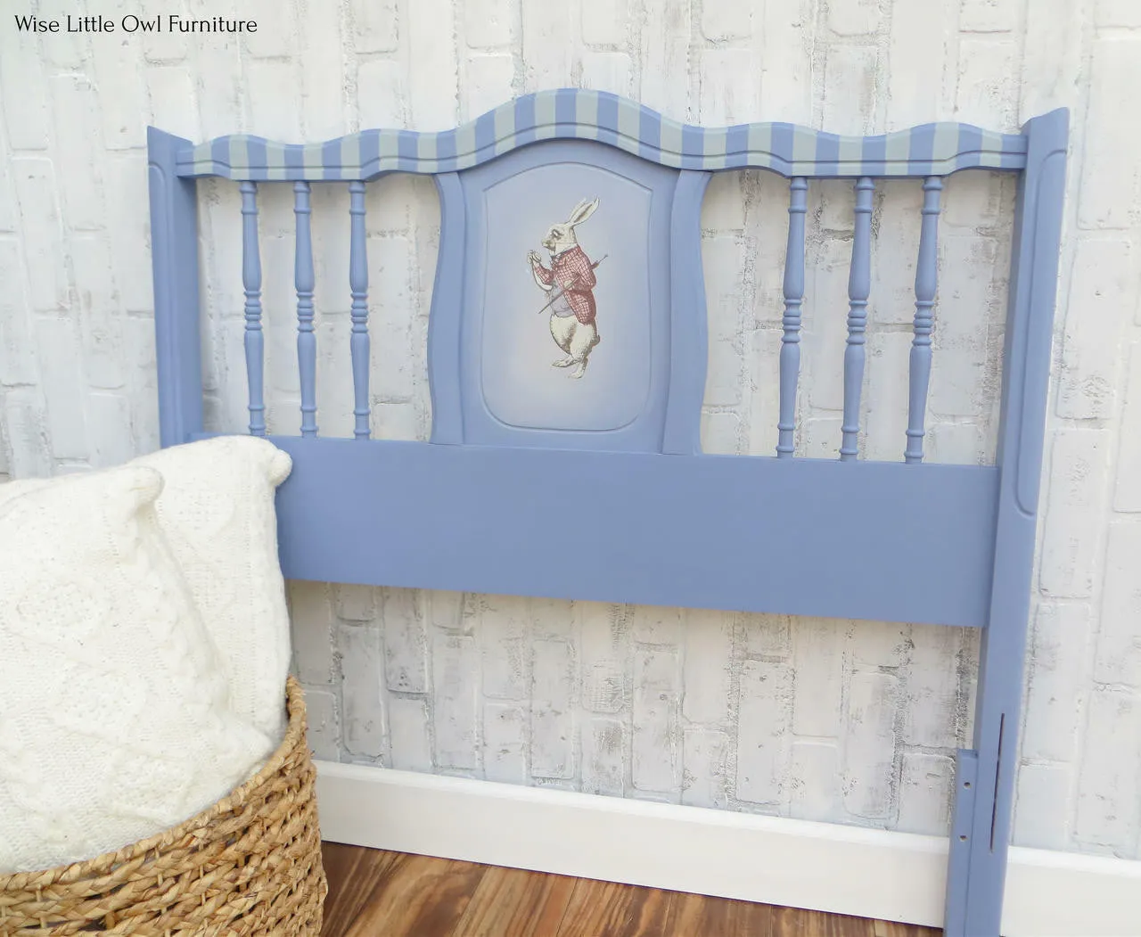 Dixie Belle Blueberry Chalk Paint