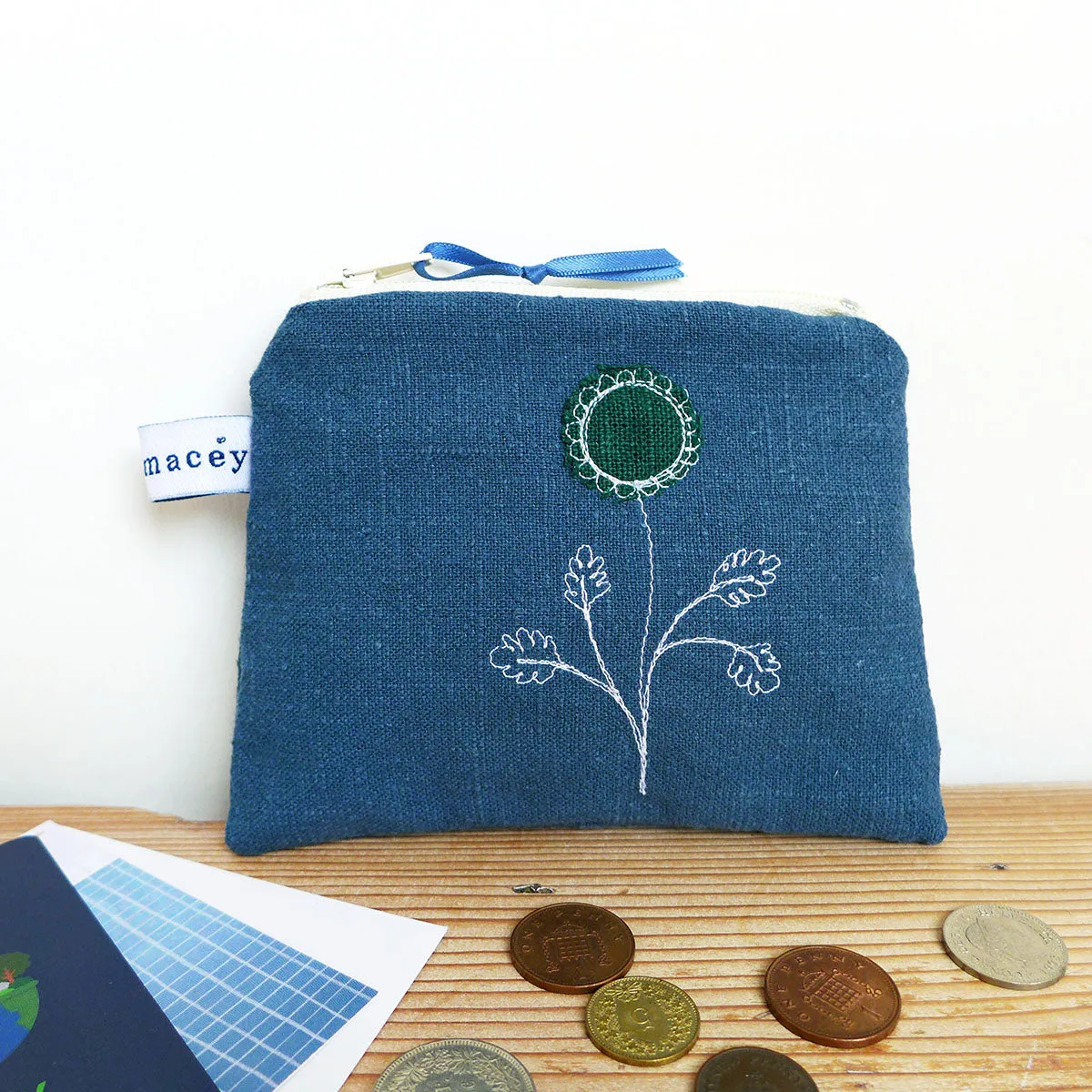 Embroidered Daisies Linen Purse