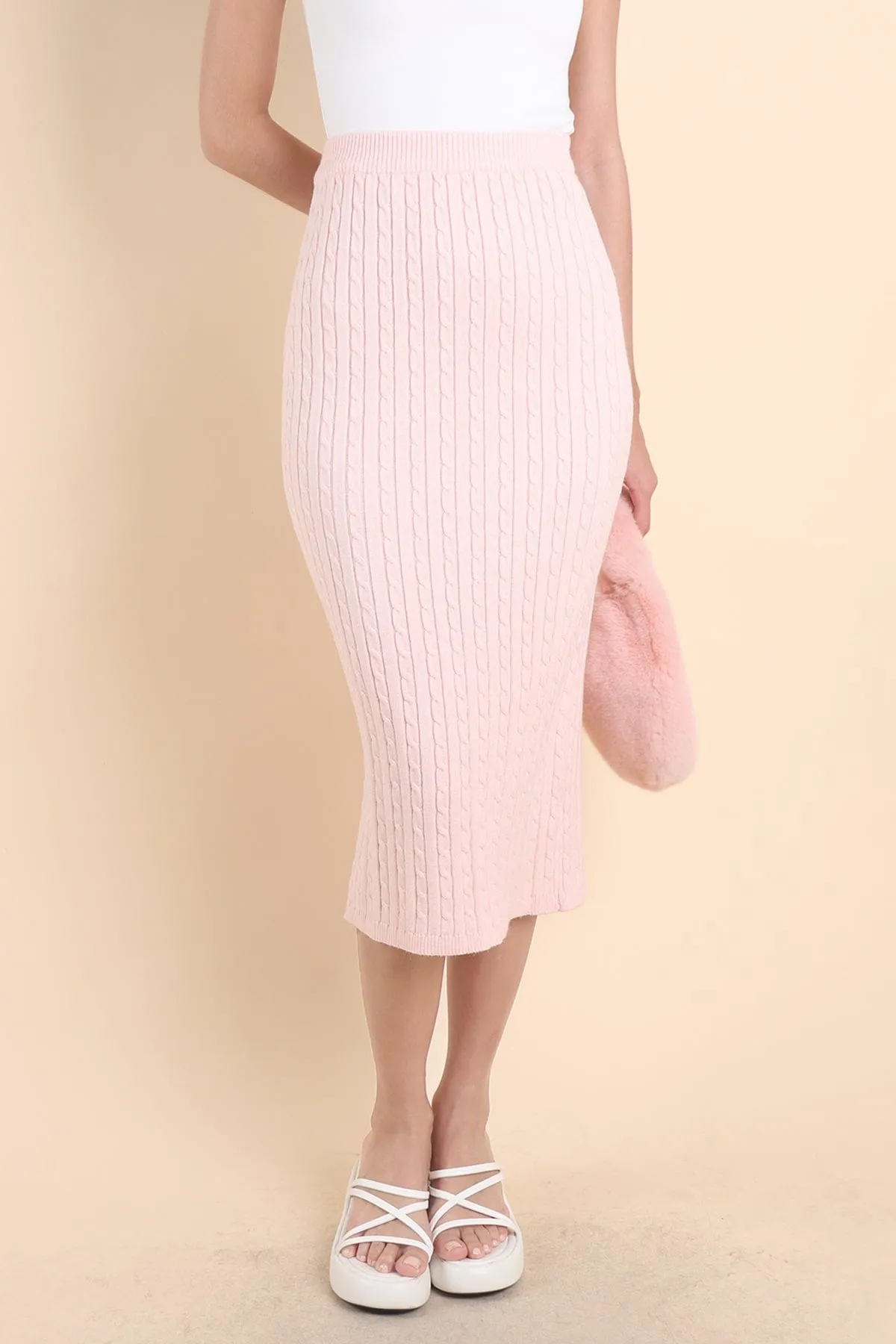 PAMMIE EMBOSSED KNIT SKIRT IN PINK