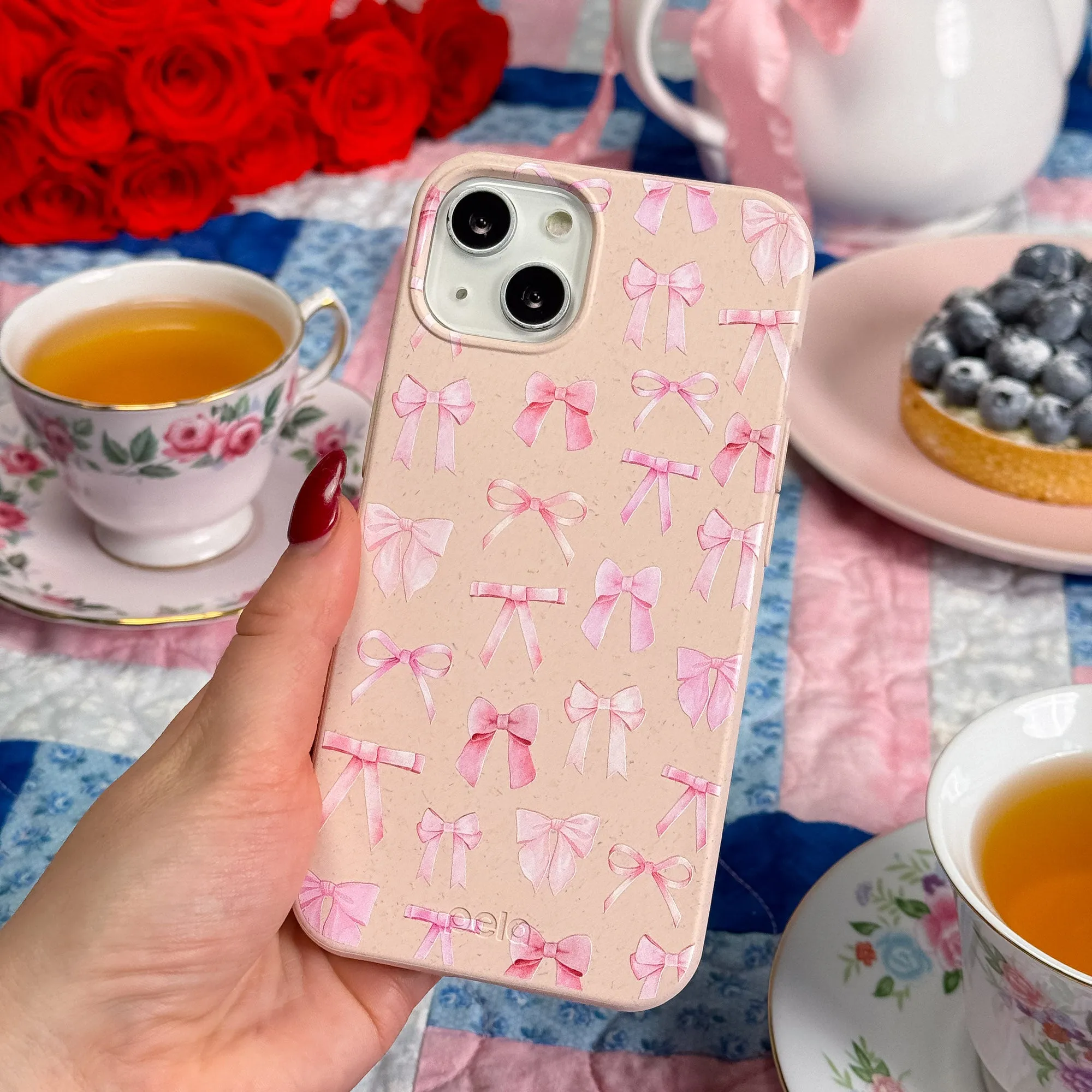 Seashell Rosy Bows iPhone 15 Case