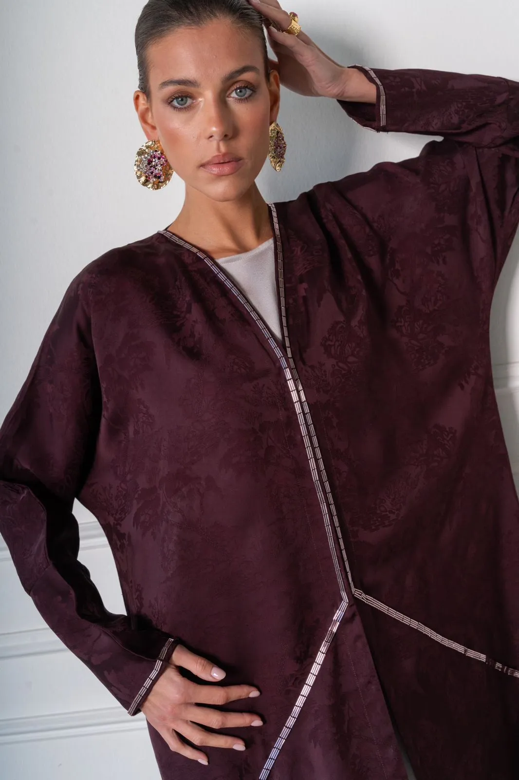 TH1386 ABAYA
