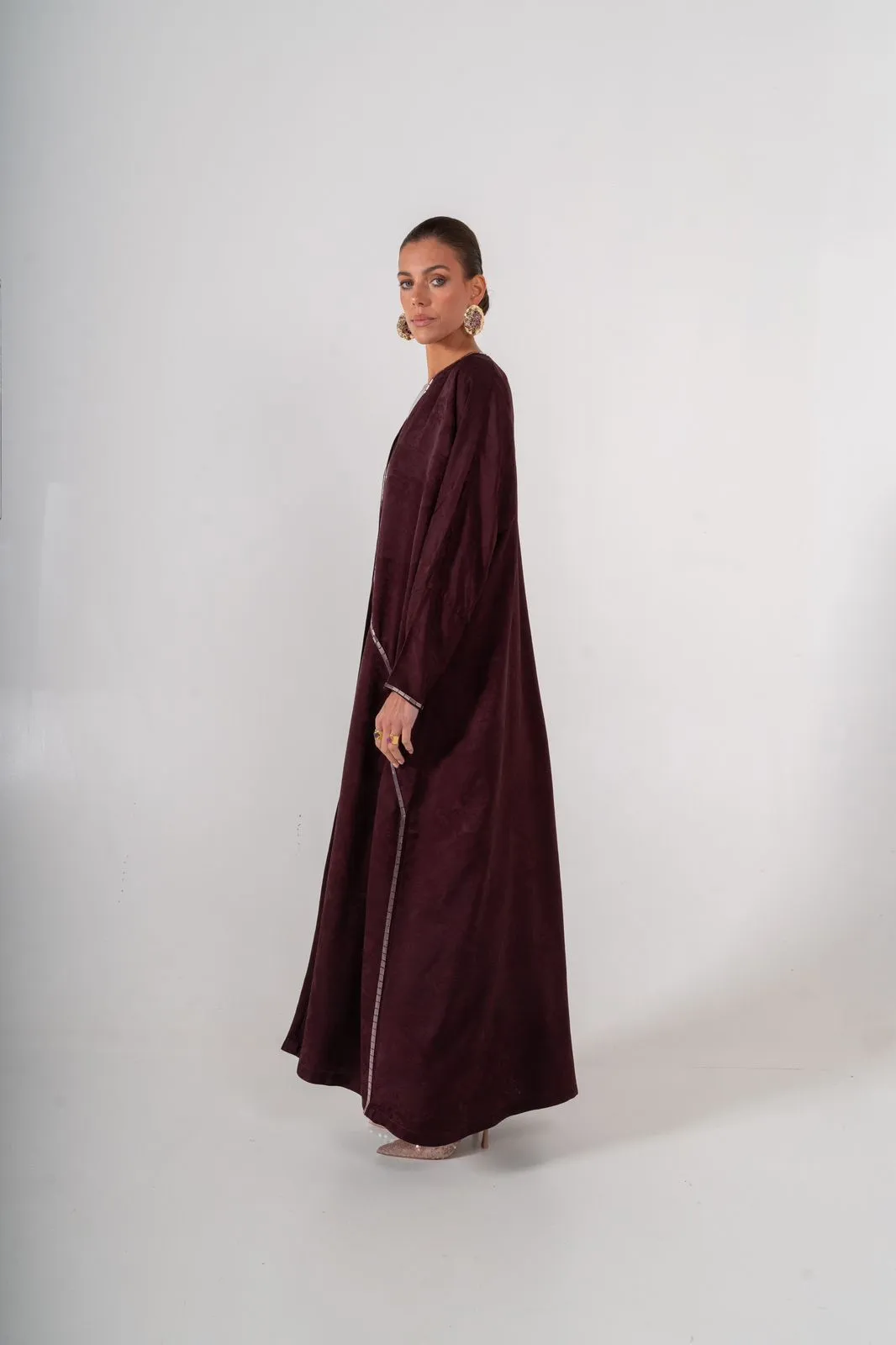 TH1386 ABAYA