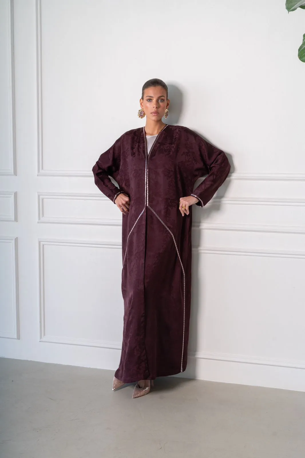 TH1386 ABAYA
