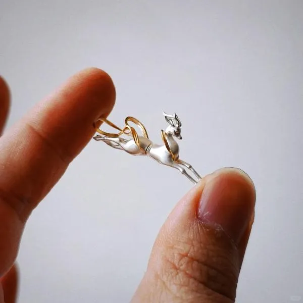 Unique Deer Design Double-Sided Ear Stud - One Piece