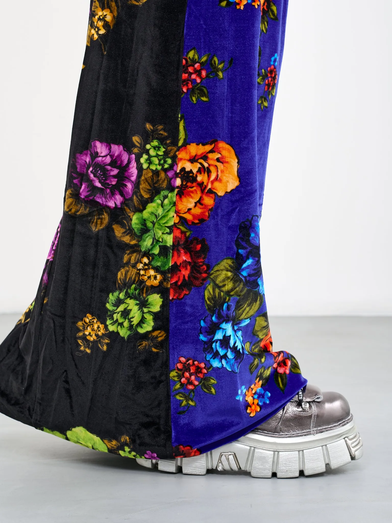 Velvet Floral Skirt (WE54SK140F-4000-FLORAL)