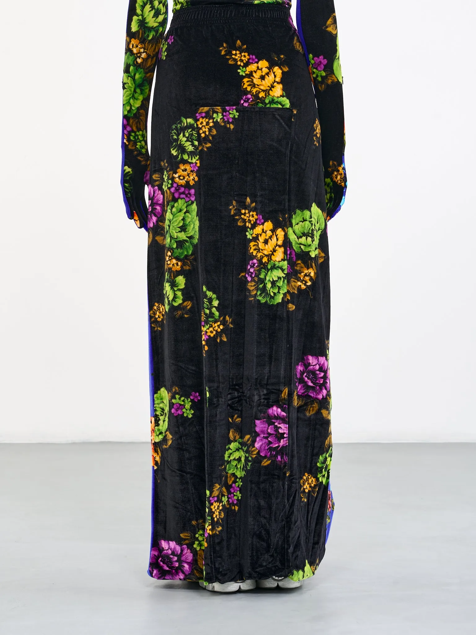Velvet Floral Skirt (WE54SK140F-4000-FLORAL)